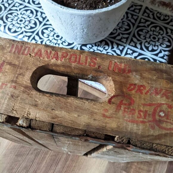 Vintage Drink PepsiCo Soda Bottle Crate Wooden Home Decor Organization - Picture 5 of 8